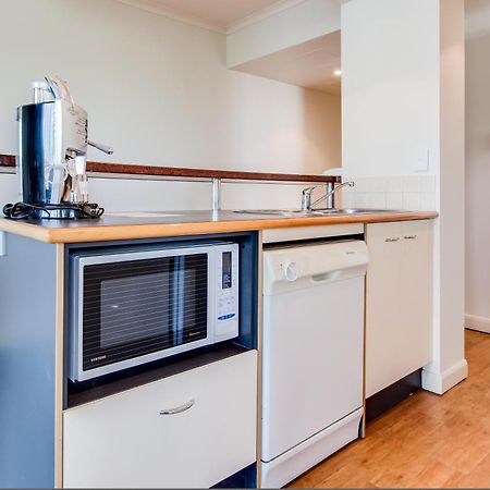 Central Cosmo Apartment Hotel Брисбен Экстерьер фото