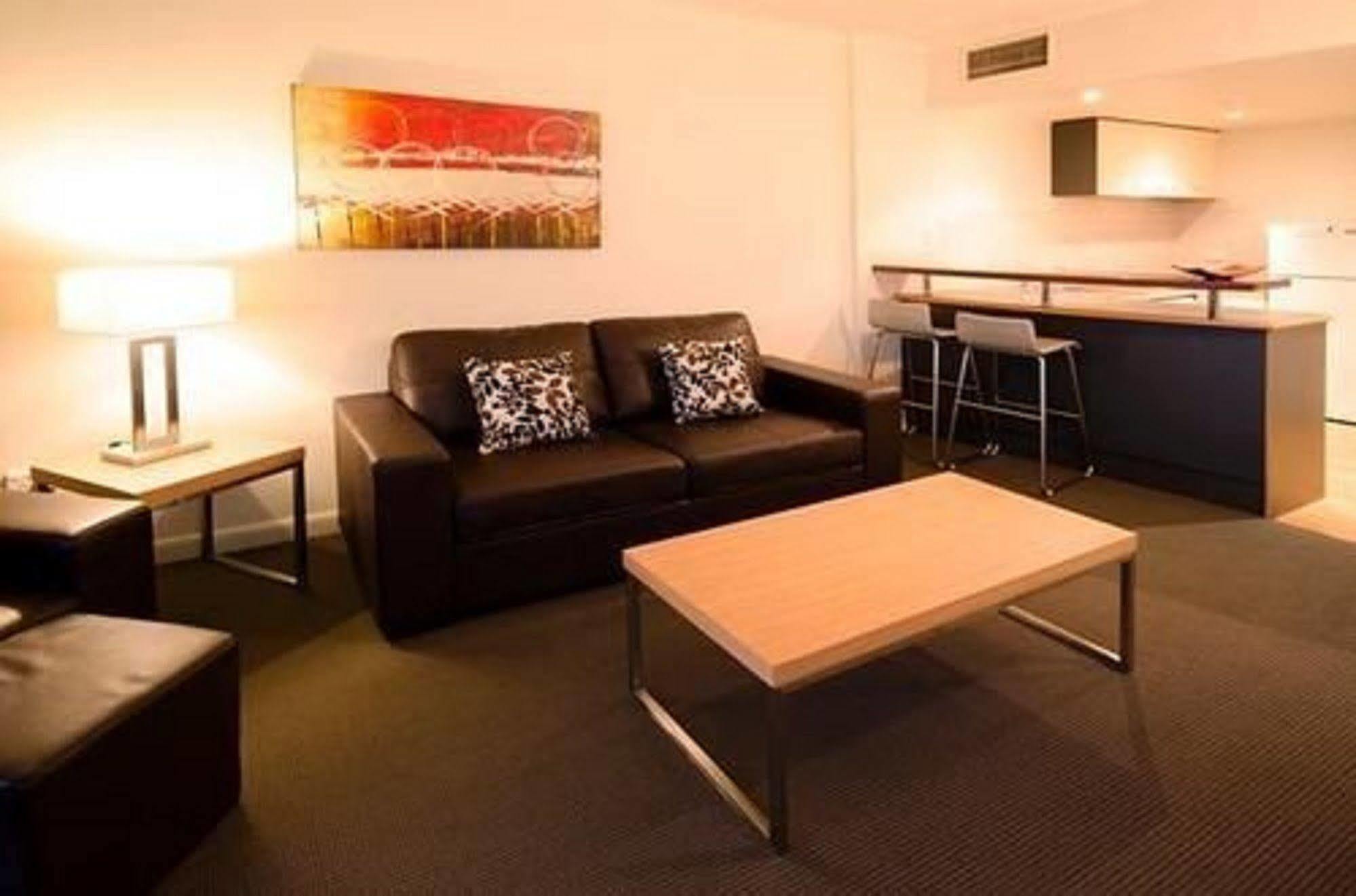 Central Cosmo Apartment Hotel Брисбен Экстерьер фото