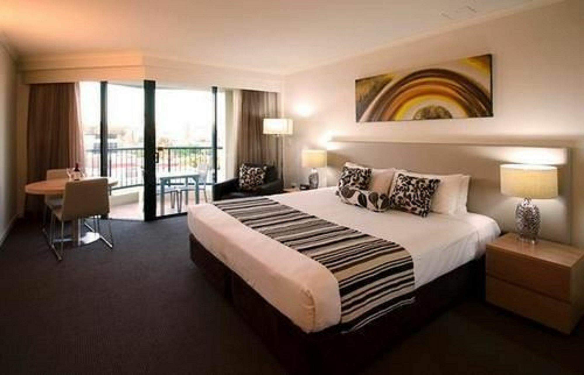 Central Cosmo Apartment Hotel Брисбен Экстерьер фото